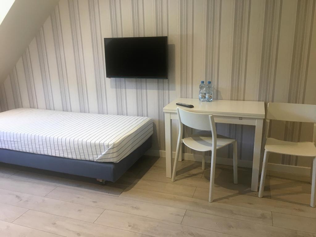 Grota Bochotnicka Apartment คาชิเมียร์ซ ดอลนี ภายนอก รูปภาพ