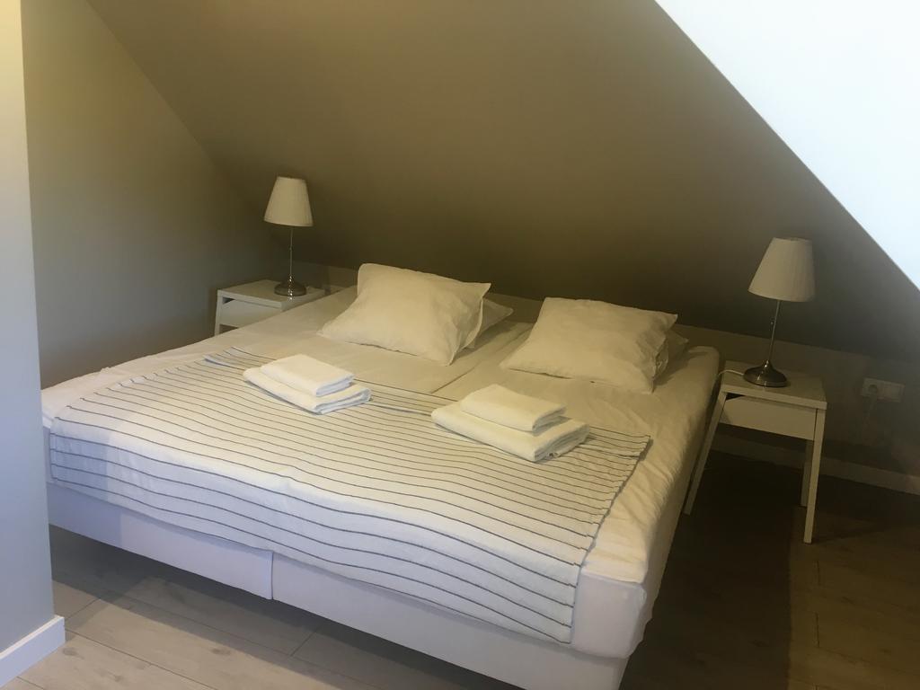 Grota Bochotnicka Apartment คาชิเมียร์ซ ดอลนี ภายนอก รูปภาพ