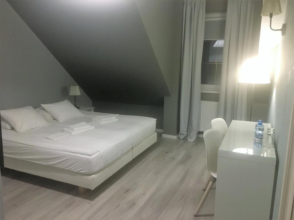 Grota Bochotnicka Apartment คาชิเมียร์ซ ดอลนี ภายนอก รูปภาพ