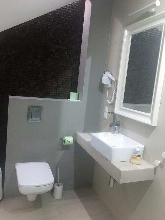 Grota Bochotnicka Apartment คาชิเมียร์ซ ดอลนี ภายนอก รูปภาพ